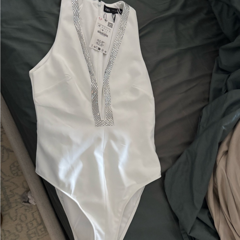 White Sleeveless Body Suit